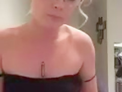 nerdy blondie showing her tits and ass on periscope