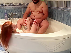 redhead give Valentine's Day bj in bath